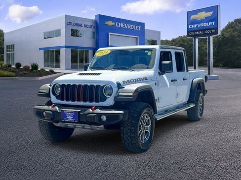 Used 2024 Jeep Gladiator Mojave w/ Convenience Group AWD/4WD image 1
