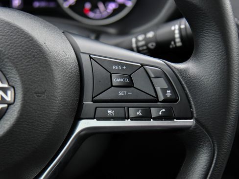 Used 2024 Nissan Sentra SV image 25