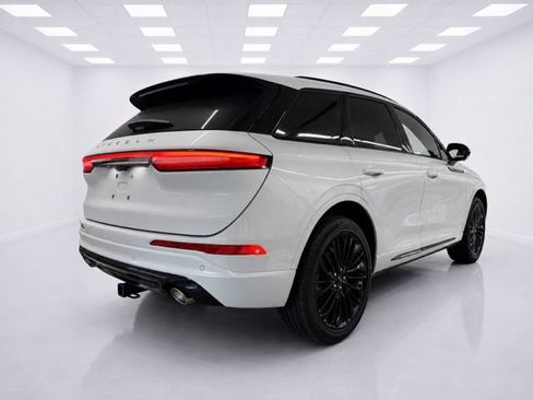 Used 2025 Lincoln Corsair Reserve w/ Equipment Group 202A AWD/4WD image 6