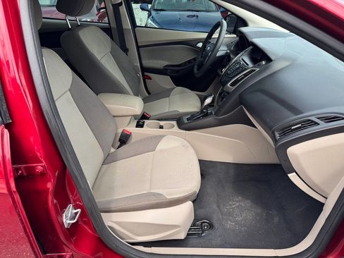Used 2014 Ford Focus SE image 17