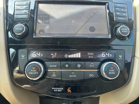 Used 2017 Nissan Rogue SL w/ SL Premium Package AWD/4WD image 17