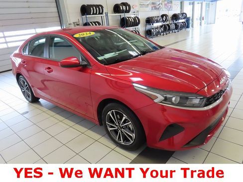Used 2024 Kia Forte LXS image 17