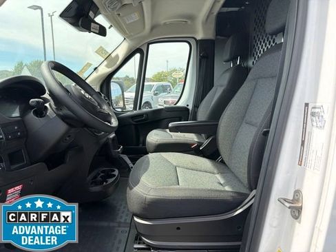 Used 2025 RAM ProMaster 2500 w/ U-Haul Equipment Group FWD image 11