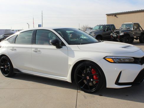 Used 2025 Honda Civic Type R image 74