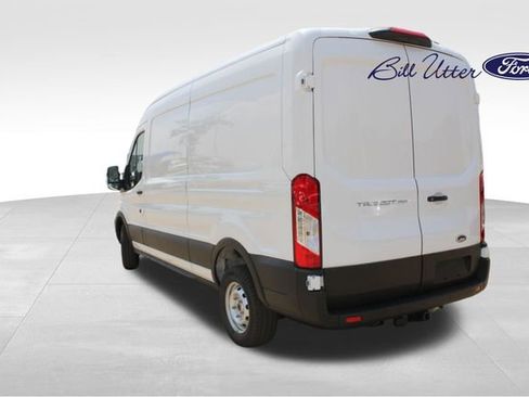 New 2025 Ford Transit 250 148 Medium Roof w/ Load Area Protection Package image 4