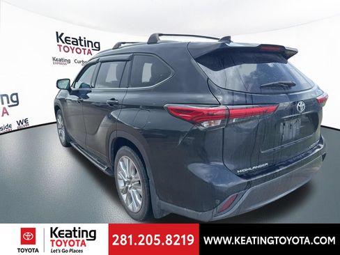 Used 2021 Toyota Highlander Limited AWD/4WD image 5