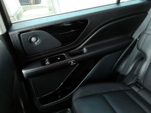 Used 2024 Lincoln Aviator Reserve w/ Equipment Group 201A RWD image 37