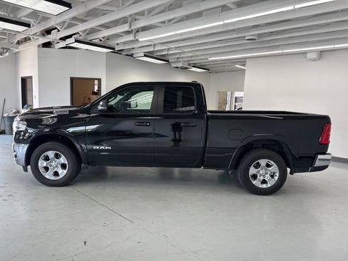 Used 2025 RAM 1500 Big Horn AWD/4WD image 8