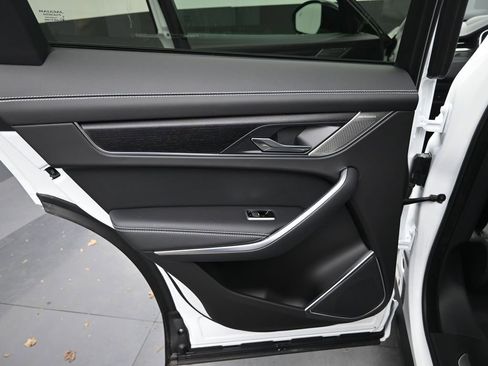 New 2026 Jaguar F-PACE R-Dynamic S image 15