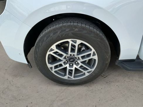 Certified 2025 Ford Expedition Max Active AWD/4WD image 14