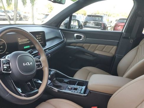 Used 2024 Kia Sorento SX Prestige w/ Olive Brown Leather Package AWD/4WD image 24