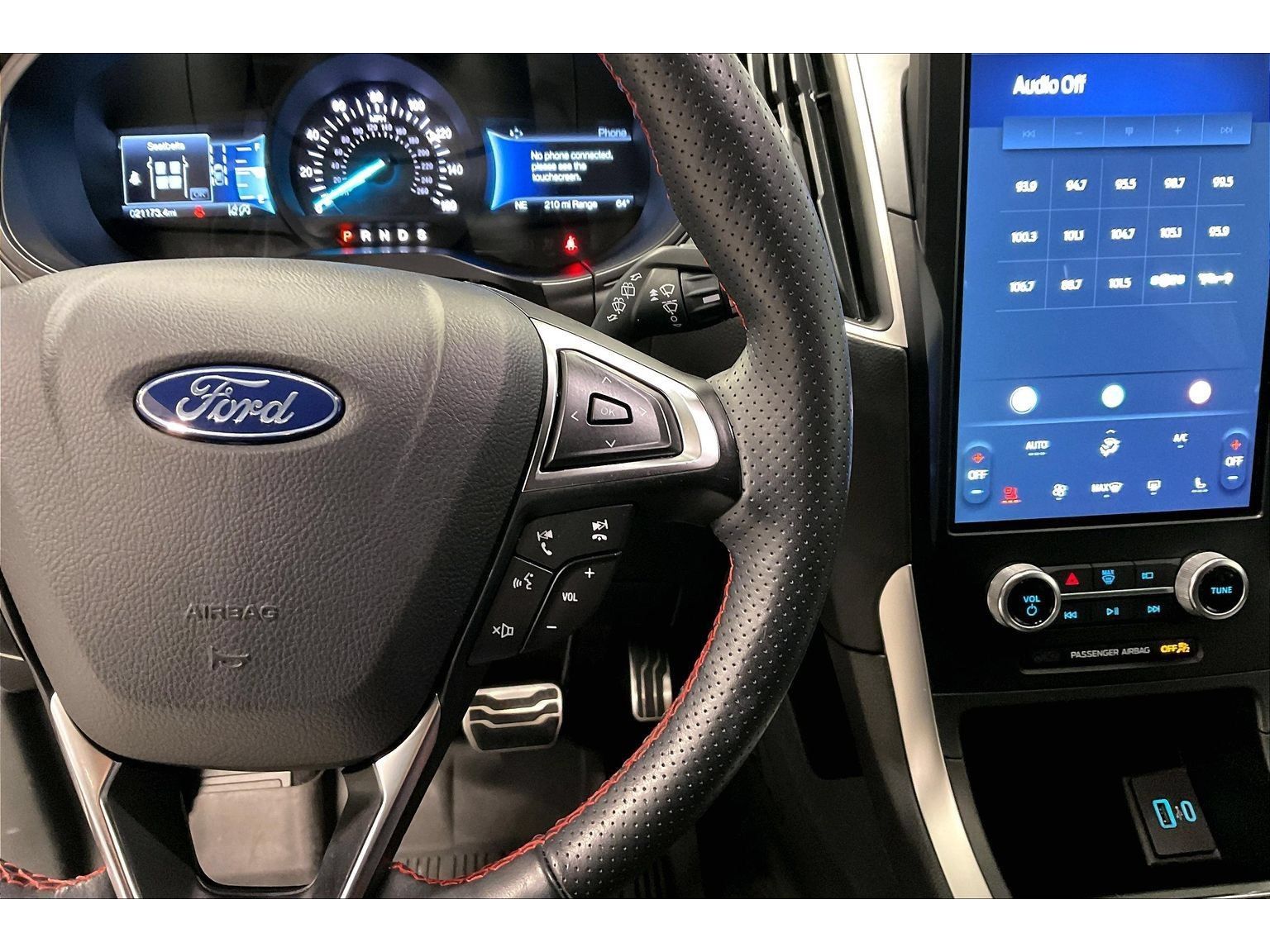 Used 2024 Ford Edge ST-Line AWD/4WD image 11