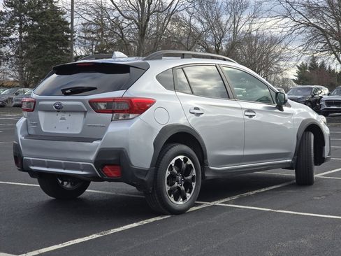 Used 2022 Subaru Crosstrek 2.0i Premium w/ Moonroof Package image 16