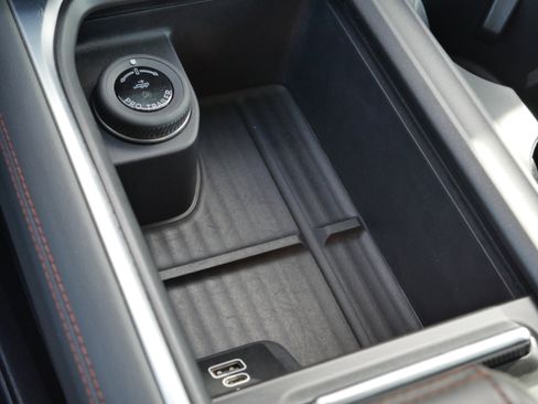 Certified 2025 Ford Expedition Active image 15