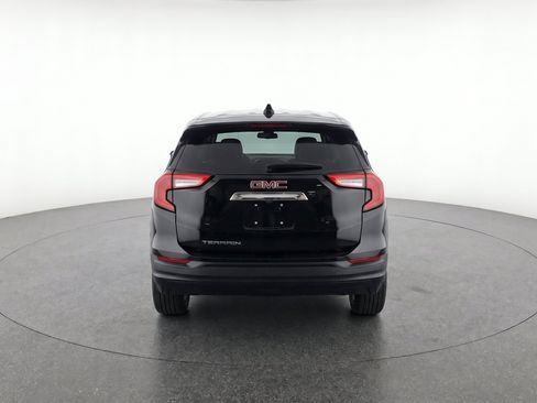 Used 2024 GMC Terrain SLE FWD image 7