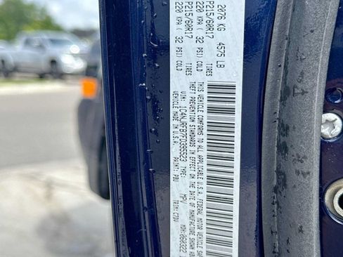 Used 2015 Jeep Patriot Latitude AWD/4WD image 34
