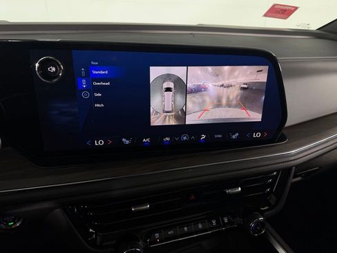 Used 2025 Chevrolet Suburban LT w/ Comfort Package image 19