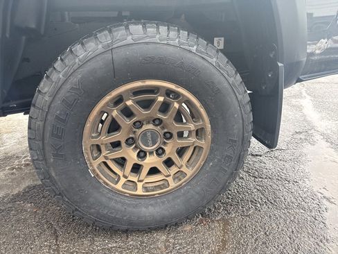 Used 2023 Toyota Tacoma SR5 image 11