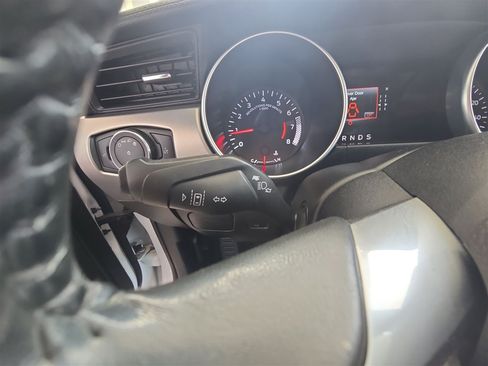 Used 2023 Ford Mustang Premium image 33