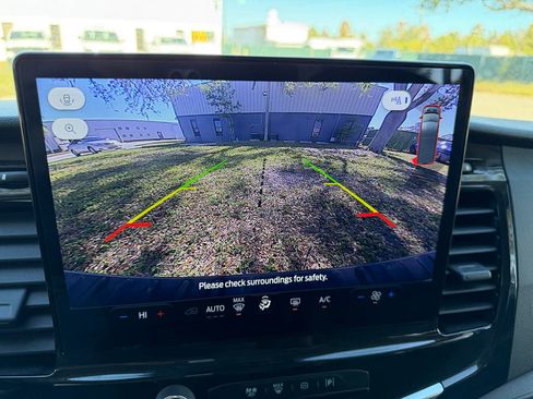 Used 2025 Ford Transit 350 XLT image 35