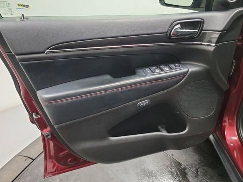 Used 2021 Jeep Grand Cherokee Trailhawk w/ Trailhawk Luxury Group image 11