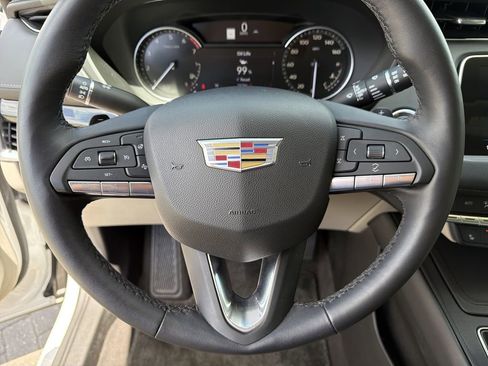Certified 2023 Cadillac XT4 Premium Luxury FWD image 29