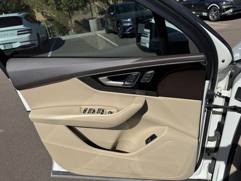 Used 2019 Audi Q7 3.0T Premium image 13