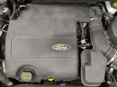 Used 2015 Ford Explorer XLT w/ Equipment Group 201A FWD image 30