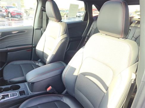 New 2026 Ford Escape ST-Line w/ Tech Pack #1 image 31