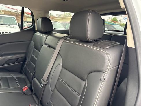 Used 2023 GMC Acadia Denali AWD/4WD image 21