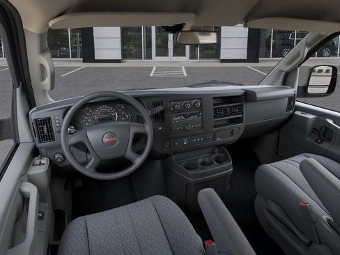 New 2025 GMC Savana 3500 Extended image 15