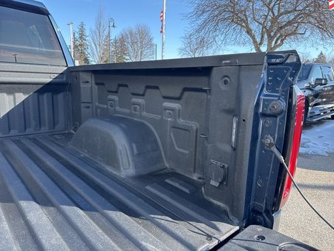 Certified 2020 GMC Sierra 1500 AT4 w/ Technology Package image 10