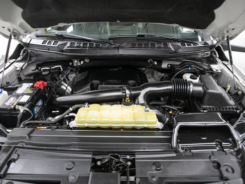 Used 2019 Ford F150 Lariat w/ Equipment Group 502A Luxury AWD/4WD image 33