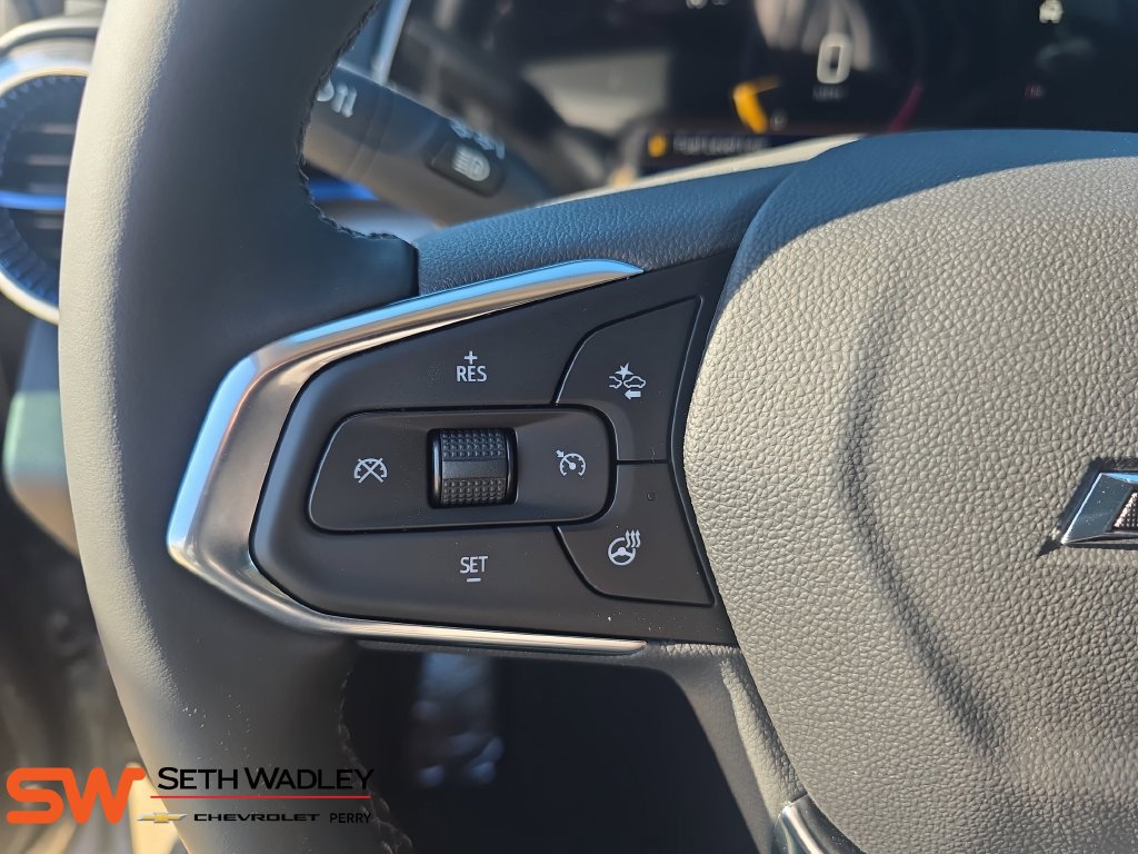 New 2026 Chevrolet Trax LT w/ Midnight Edition FWD image 18
