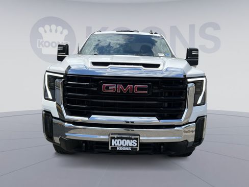Used 2024 GMC Sierra 2500 Pro w/ Convenience Package AWD/4WD image 4