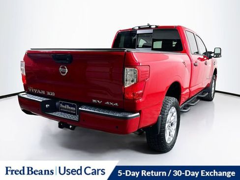 Used 2022 Nissan Titan SV w/ SV Convenience Package AWD/4WD image 10