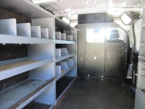 Used 2015 Ford Transit 150 130 Low Roof RWD image 15