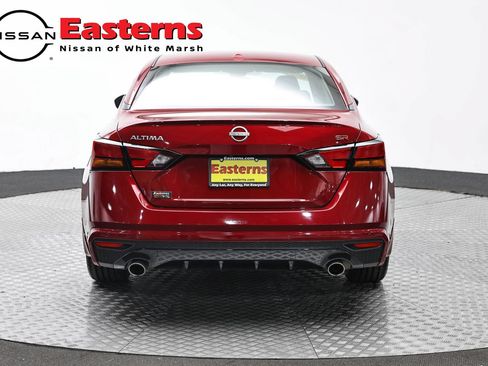 Used 2024 Nissan Altima 2.5 SR w/ SR Premium Package FWD image 6