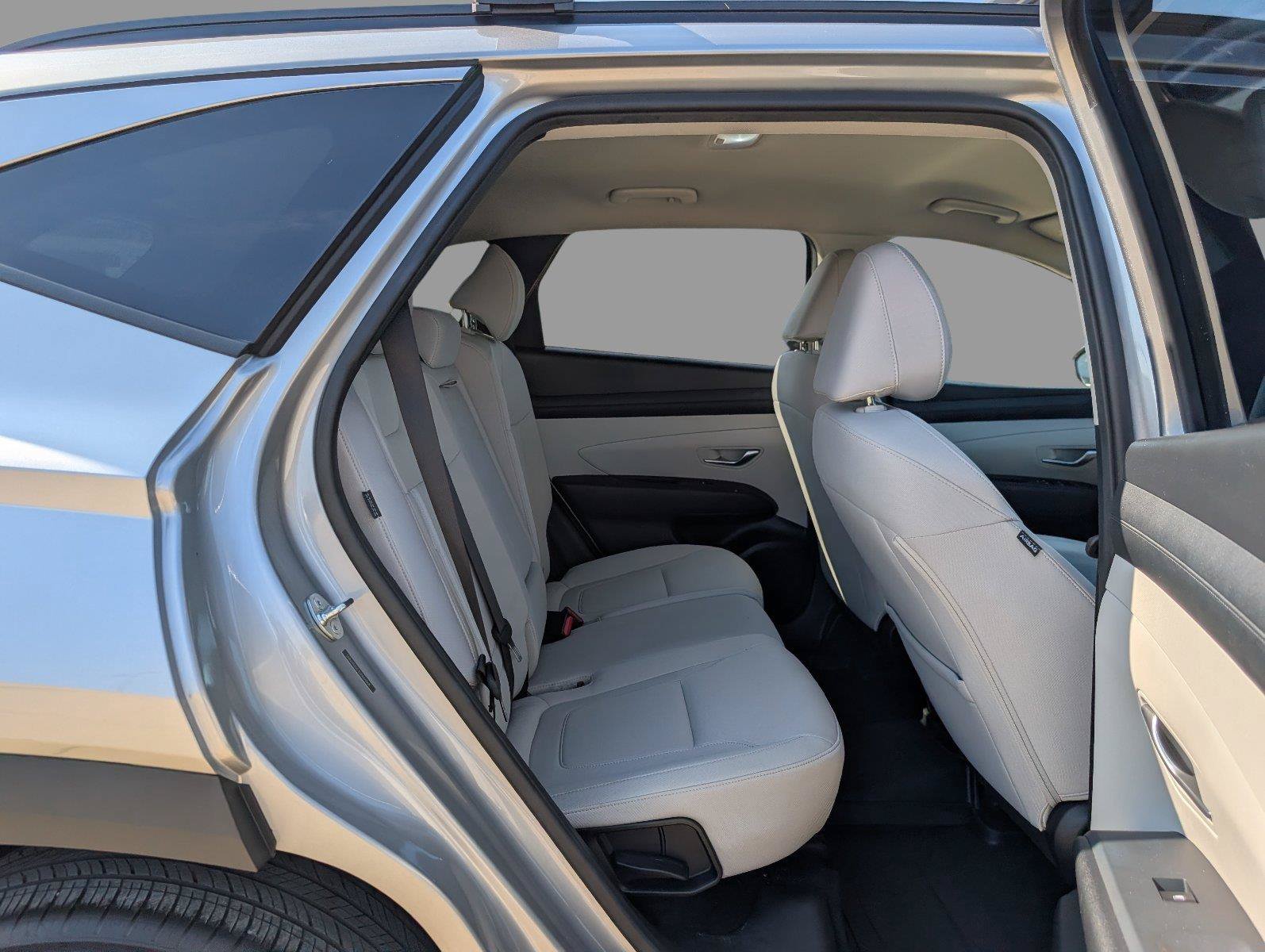 Used 2025 Hyundai Tucson SEL FWD image 23