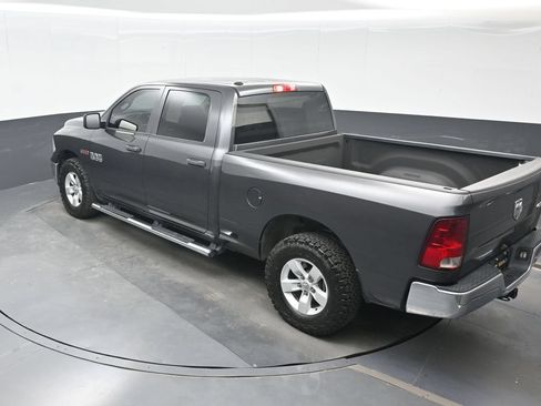 Used 2018 RAM 1500 Tradesman w/ Chrome Appearance Group AWD/4WD image 19
