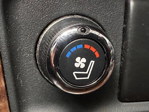 Used 2017 Nissan Armada Platinum w/ Captain Seat Package image 29