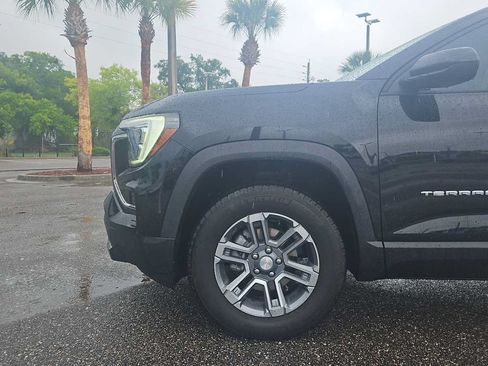 Used 2025 GMC Terrain Elevation AWD/4WD image 18