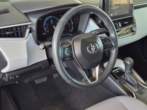 Used 2026 Toyota Corolla SE FWD image 14