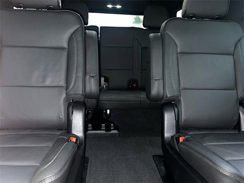 Used 2025 GMC Yukon XL Denali image 16