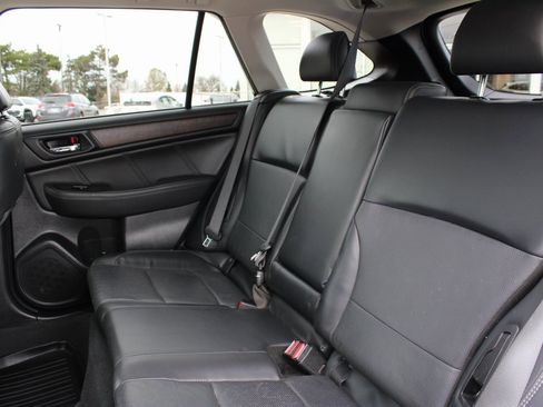 Used 2019 Subaru Outback 3.6R Limited image 24