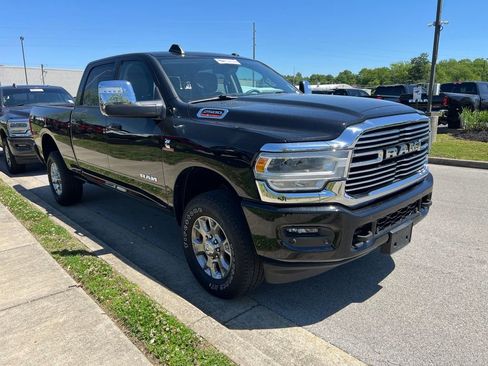 Used 2024 RAM 2500 Laramie AWD/4WD image 2