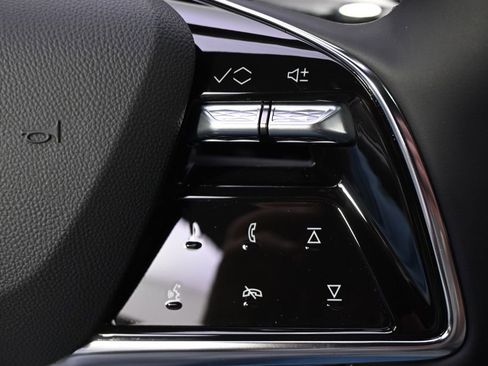 New 2026 Cadillac Optiq Luxury 2 w/ LPO, Floor Liner Package AWD/4WD image 34