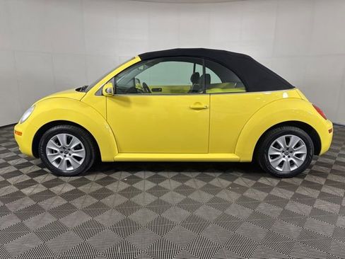 Used 2008 Volkswagen Beetle S FWD image 7