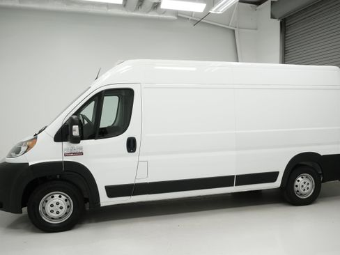 Used 2022 RAM ProMaster 2500 FWD image 5