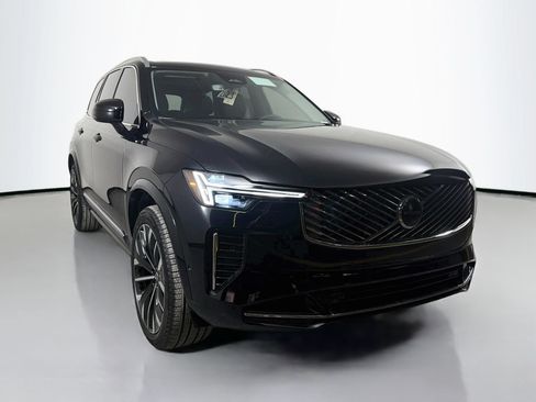 New 2026 Volvo XC90 T8 Plus w/ Protection Package Premier AWD/4WD image 3